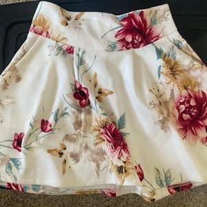 SMALL FLORAL SKIRT